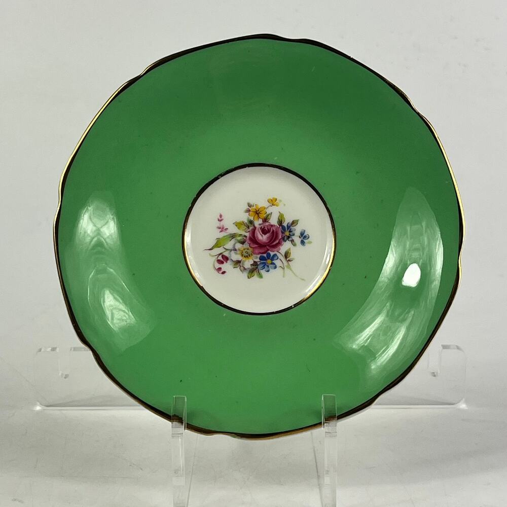Paragon Fine Bone China Green Floral Teacup Saucer Set Gold Trim England Vintage - Picture 11 of 15